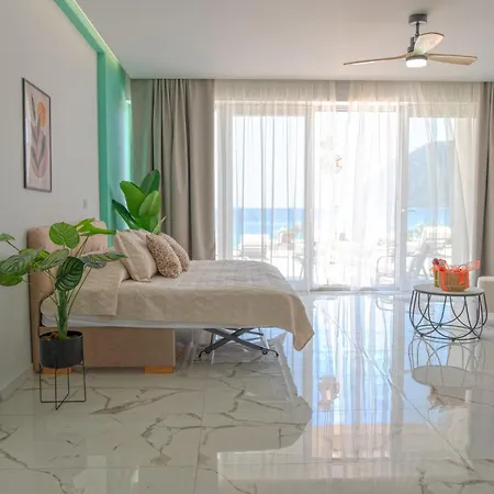Nalu Luxury Adults Only Apartament