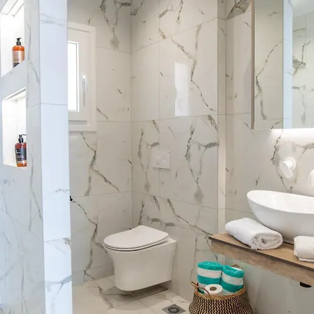 Nalu Luxury Adults Only *