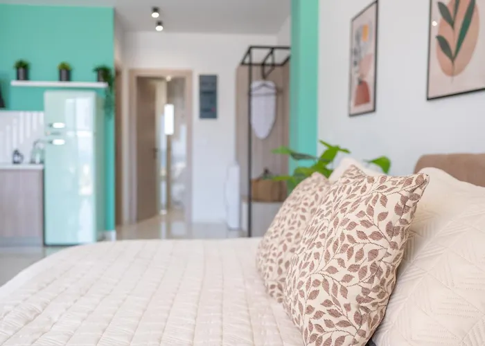 Nalu Luxury Adults Only Kéfalos