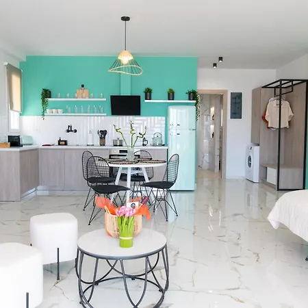 Nalu Luxury Adults Only 아파트